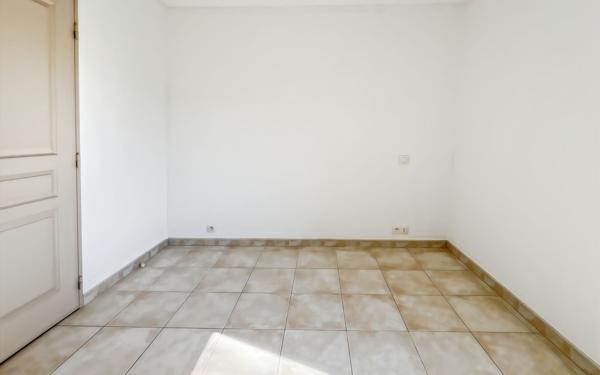 Appartement à vendre    2 pièces • 40 m2 Béziers