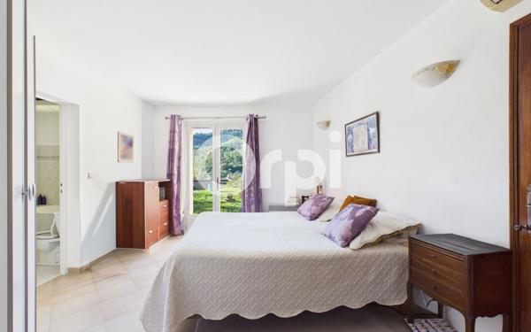 Maison à vendre    5 pièces • 148 m2 Les Adrets-de-l'Estérel