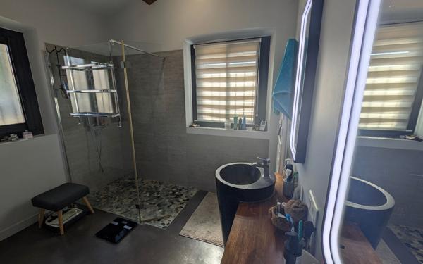 Maison à vendre    5 pièces • 143 m2 Six-Fours-les-Plages