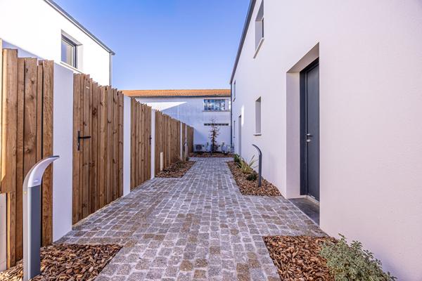 AYTRE - MAISON NEUVE  / TROIS CHAMBRES