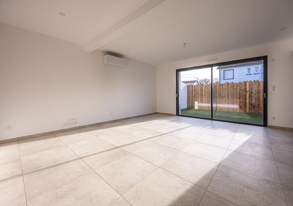 AYTRE - MAISON NEUVE  / TROIS CHAMBRES