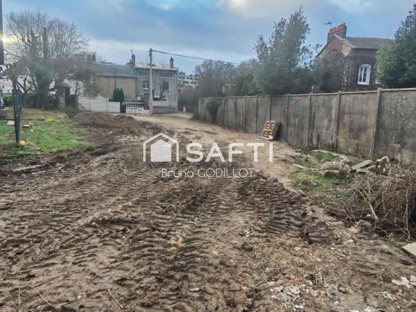 Rare - un beau terrain constructible en centre ville de Bonsecours