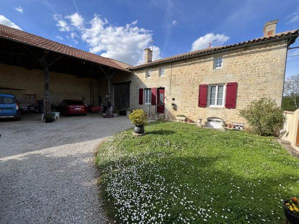 Maison à vendre |  Montjean |  6 pièces | 179 m²