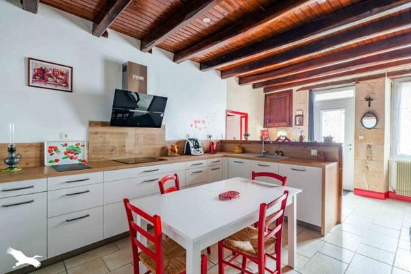 Maison 187 424 € Montjean 6 p 179 m² DPE E