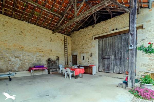 Maison 187 424 € Montjean 6 p 179 m² DPE E
