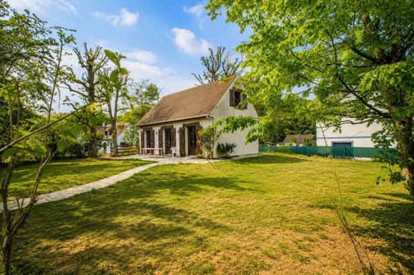 BOIS DU FAY- SUPERBE MAISON DE 80m2- SOUS SOL TOTAL- TERRAIN DE 995 m2