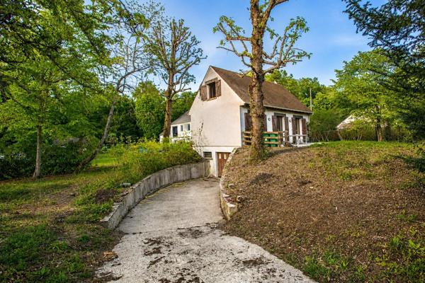 BOIS DU FAY- SUPERBE MAISON DE 80m2- SOUS SOL TOTAL- TERRAIN DE 995 m2