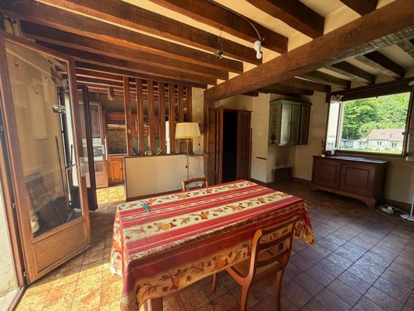 BOIS DU FAY- SUPERBE MAISON DE 80m2- SOUS SOL TOTAL- TERRAIN DE 995 m2
