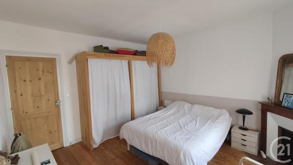 Maison à vendre  6 pièces - 147,05 m2 SAINTES - 17