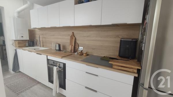 Maison à vendre  6 pièces - 147,05 m2 SAINTES - 17