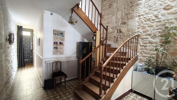 Maison à vendre  6 pièces - 147,05 m2 SAINTES - 17