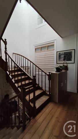 Maison à vendre  6 pièces - 147,05 m2 SAINTES - 17