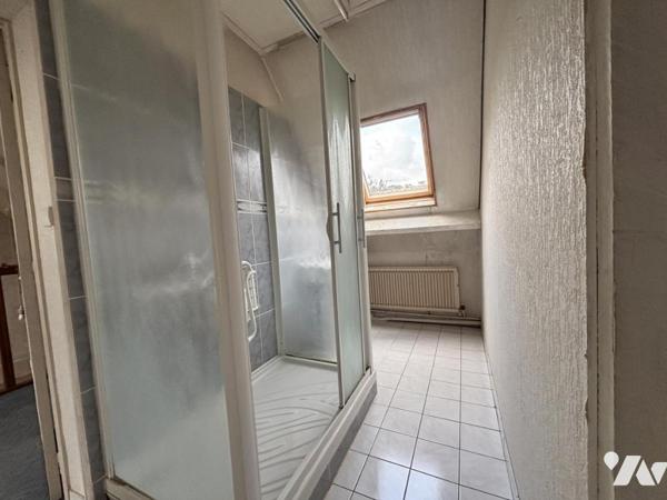 Louvier, maison familiale avec studio duplex, 126 m²