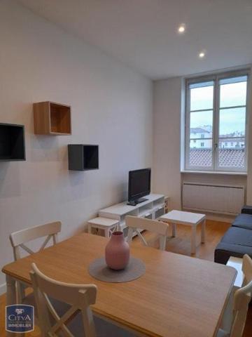 Appartement à louer 2 pièces 42.77m²