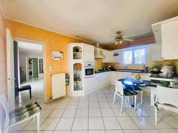 Maison Pia / Plain pied / Piscine / Garage