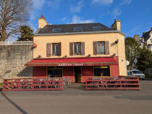 Immeuble à vendre à Douarnenez dans le Finistère (29100), ref : 011/164