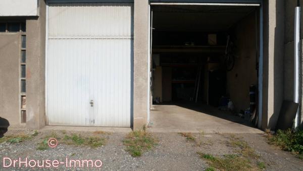 Immeuble à vendre 9 pièces de 300 m²