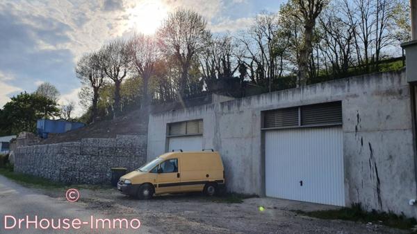 Immeuble à vendre 9 pièces de 300 m²