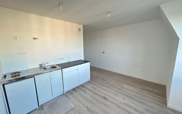 Appartement à louer    1 pièce • 22,55 m2 Châtillon