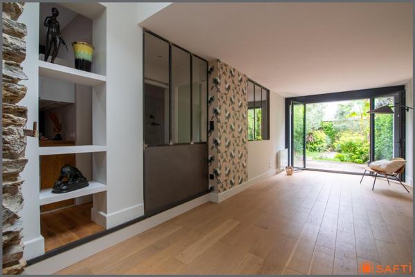 Maison rénovée avec jardin intimiste 3/4 pièces de 80 m2 100m2 au sol