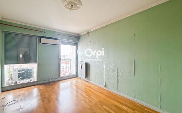 Appartement à vendre    3 pièces •  Montluçon