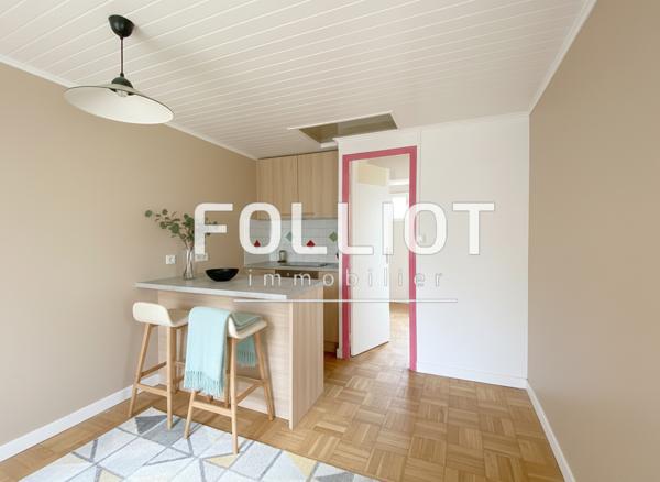 A vendre 2 pièces en rez-de-jardin avec parking