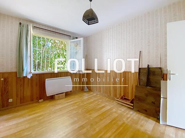 A vendre 2 pièces en rez-de-jardin avec parking
