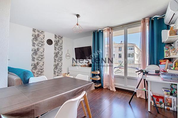 Appartement T2 dernier étage avec balcon + cave
