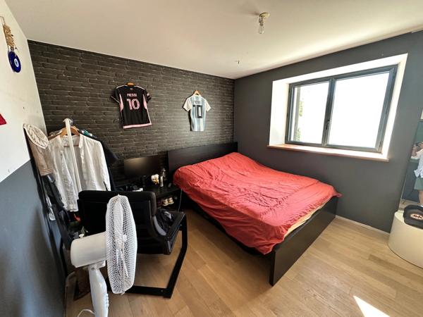 Maison à vendre 7 pièces jardin piscine bain nordique