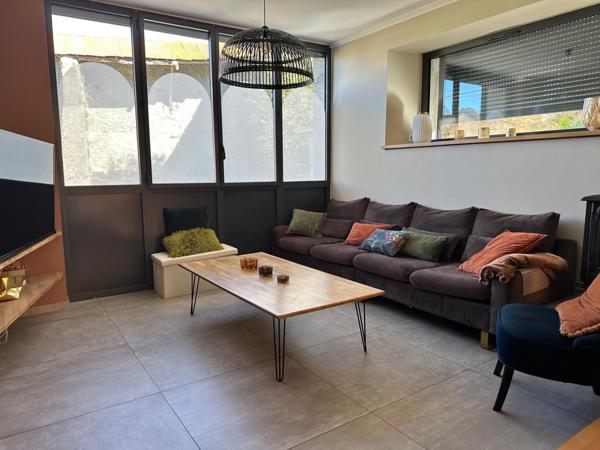 Maison à vendre 7 pièces jardin piscine bain nordique