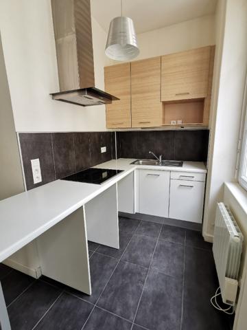 Lyon 1er - Bd de la Croix Rousse - T1 bis meublé