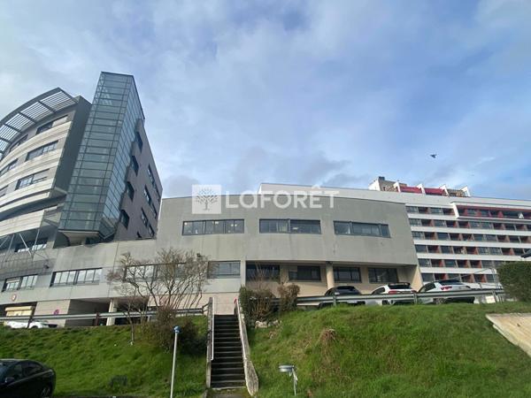 Achat local commercial Montbéliard - 13 pièce(s) - 442 m² - 409 500 €