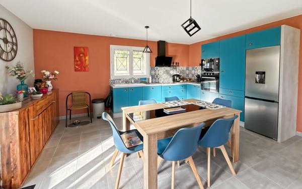 Maison à vendre    3 pièces • 71 m2 Tocane-Saint-Apre