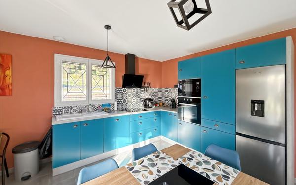 Maison à vendre    3 pièces • 71 m2 Tocane-Saint-Apre