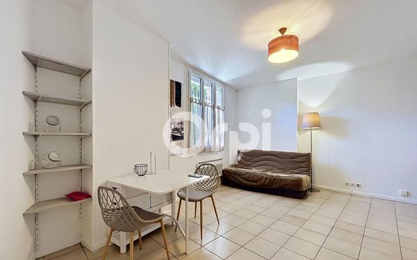 Appartement à louer    1 pièce •  Longjumeau