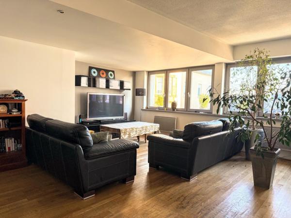 Coup de cœur assuré pour ce magnifique loft en plein centre ville de Thionville !!!