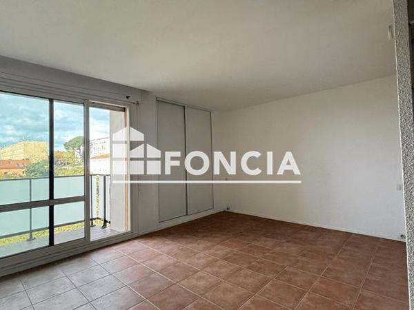 Location Studio 27.4 m² - 25 RUE DE CUQUES Aix-en-provence 13100