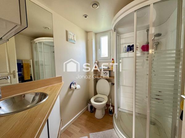 Habitation légère proche des commerces