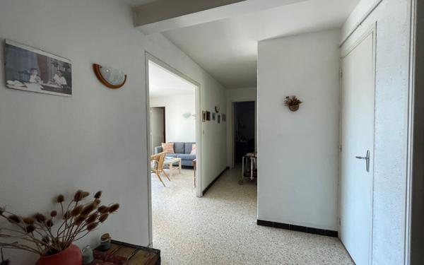 Appartement à vendre    3 pièces •  Toulon