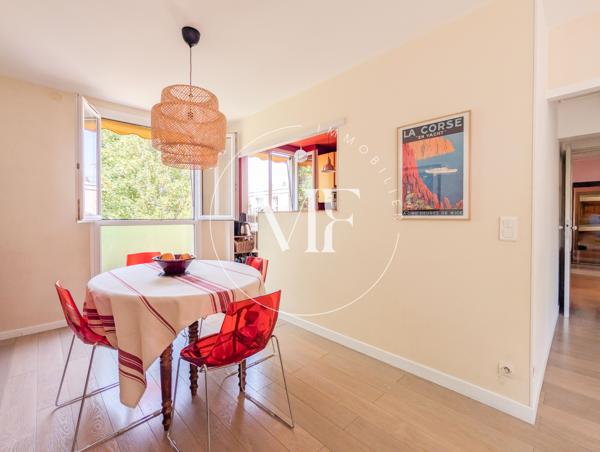 Appartement
         4 pièces
        - 84 m² 499 000 € *