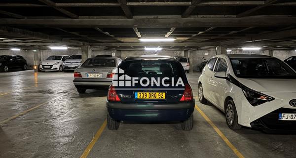 À vendre Parking 11.05 m² - Paris 75015