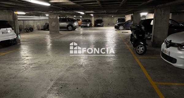 À vendre Parking 11.05 m² - Paris 75015