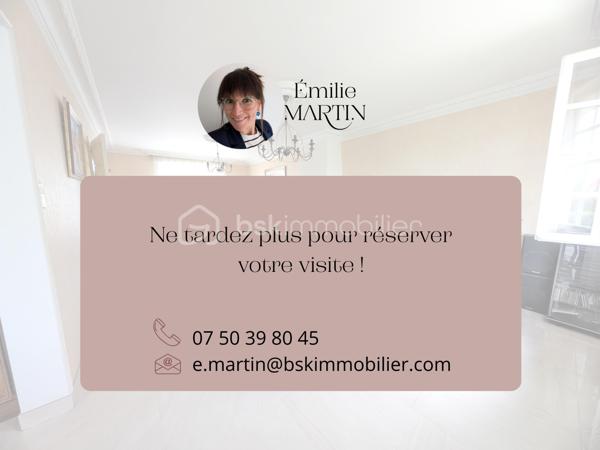 Avec ses 112 m² environ habitables, elle offre de beaux volumes, une atmosphère conviviale et sans mitoyenneté !

Dès l’entrée, vous serez séduits par la luminosité de sa pièce de vie traversante, idéale pour partager des moments en famille. La cheminée apportera une touche de chaleur et de cocooning lors des soirées d’hiver.
Toujours au rez-de-chaussée,  vous trouverez également, une cuisine aménagée (à moderniser), une chambre, une salle d’eau et des WC séparés qui permettent une vie pratique et fonctionnelle.

À l’étage, trois chambres dont deux avec placards, ainsi qu’un grenier offrant la possibilité de créer un dressing sur-mesure. Une seconde salle d’eau avec WC complète ce niveau.

Un grand sous-sol vous permettra de stationner vos véhicules, de profiter d’un espace buanderie ainsi que d’une belle capacité de rangement.

À l’extérieur, le terrain de plus de 440 m² vous permettra de profiter des beaux jours en toute sérénité.
Les atouts de cette maison :
•	Quartier recherché et calme
•	Belle luminosité et volumes
•	Sous-sol fonctionnel
•	Potentiel d’aménagement supplémentaire

Une maison à découvrir sans tarder, qui pourrait bien devenir le cocon de votre famille 

📞 Contactez-moi pour plus d’informations ou pour organiser une visite.