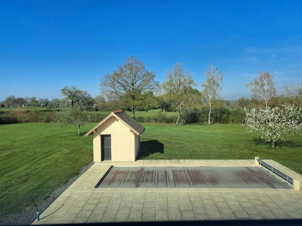 Maison familiale située à la campagne mais bien desservie