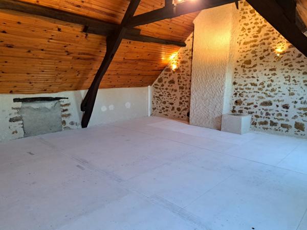 Maison familiale située à la campagne mais bien desservie