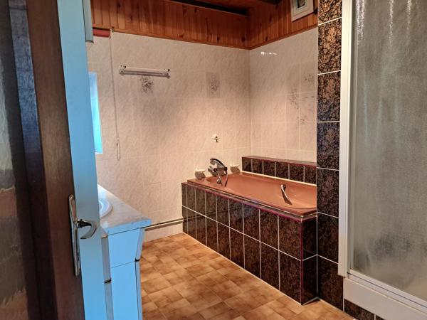 Maison familiale située à la campagne mais bien desservie