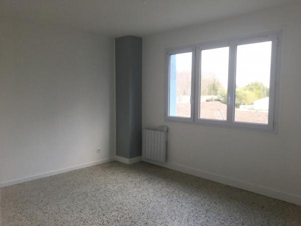 Location Appartement 3 pièces Breuillet (17920)