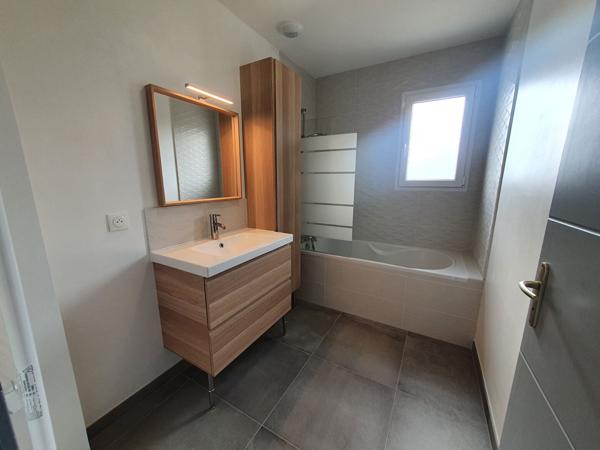 Maison plain-pied 92 m² 3 chambres