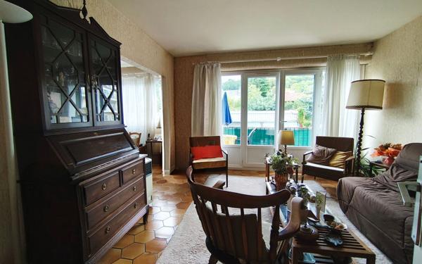 Appartement à vendre    3 pièces • 74,51 m2 Épône