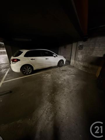 Parking à vendre  12,92 m2 PARIS - 75020